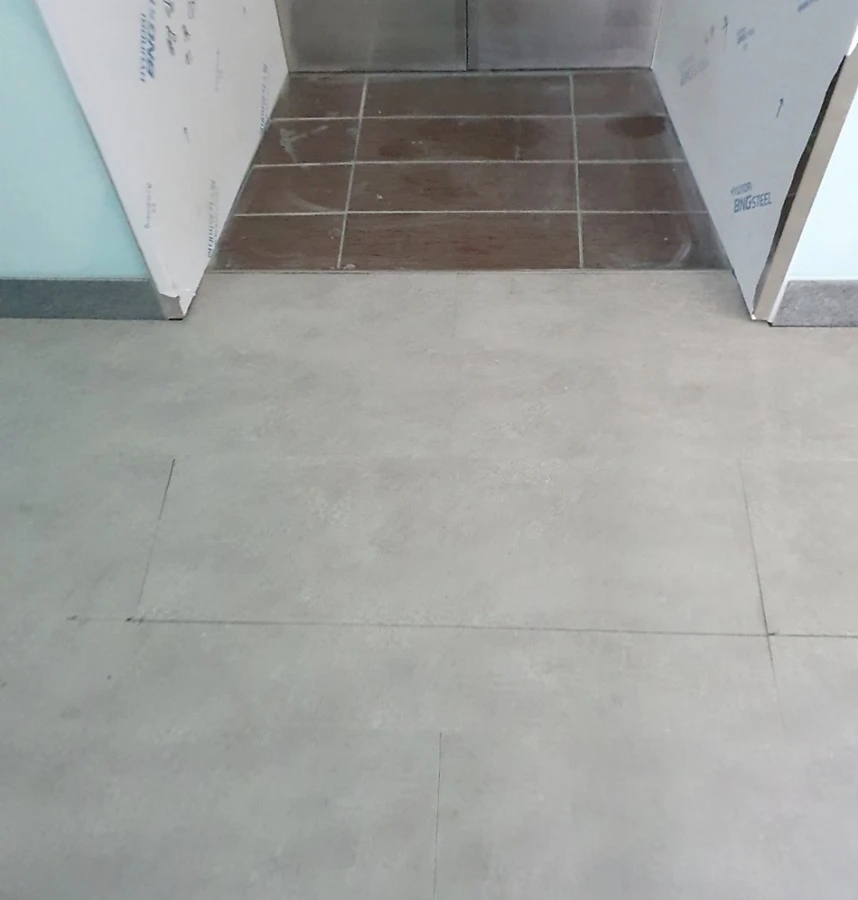 안전시설물 시공 전 모습 9 · 수도권 홈디크 집수리 사례
